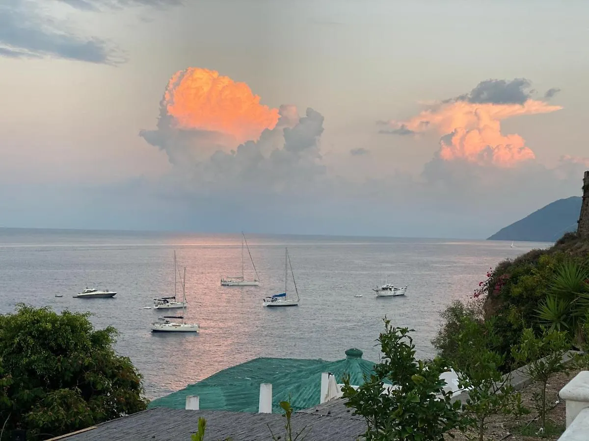 Lipari Centro Storico Flat 7 Mins From Port Apartment Italy